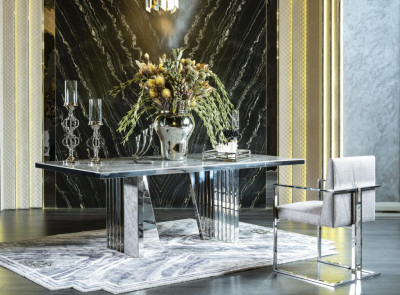 Masa dining carina 7.600 euro scaun 1.300 euro 